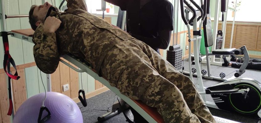 Студенти Черкаської медичної академії надають допомогу військовим – пацієнтам/клієнтам РОП «Астра»