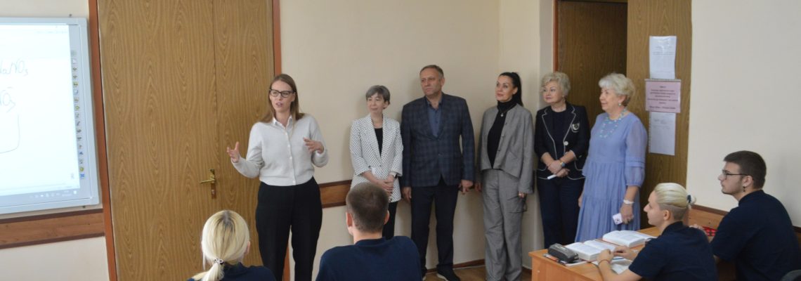 Знайомство заступниці Міністра освіти і науки України з академією